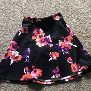 Flowy skirt